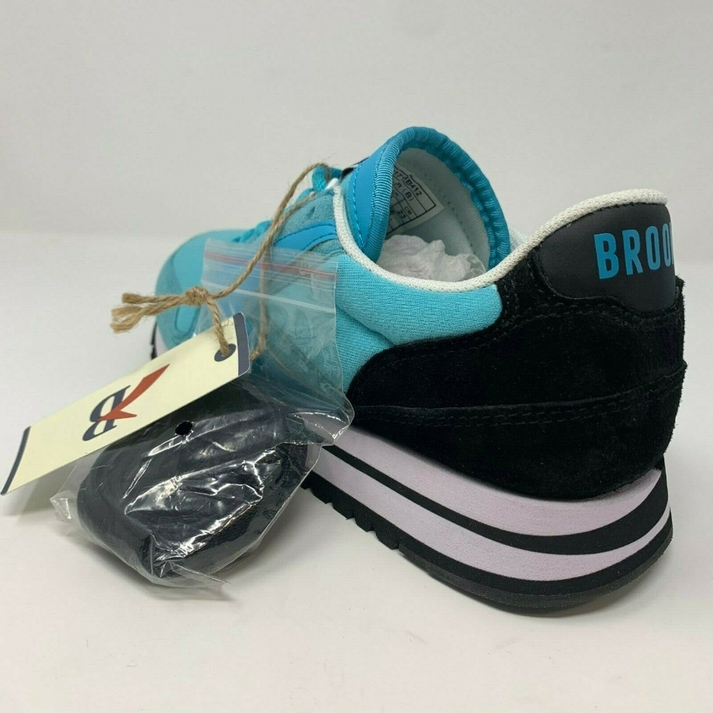 Brooks Chariot Blue Classic Retro Running Shoes - Picture 8 of 8